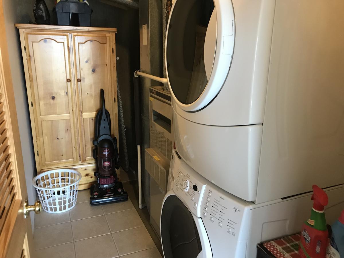 Acker Vacation Rentals Kelowna Bagian luar foto