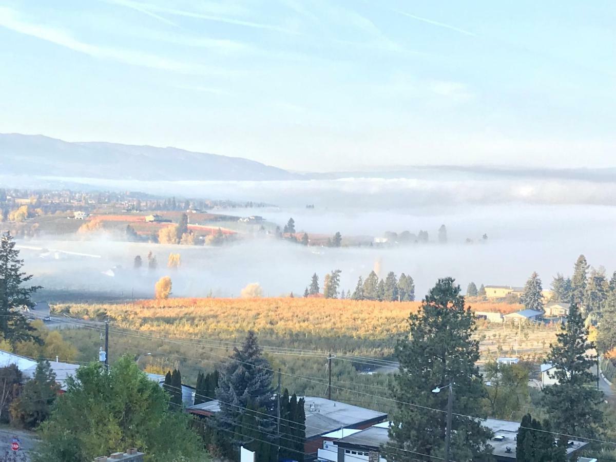 Acker Vacation Rentals Kelowna Bagian luar foto